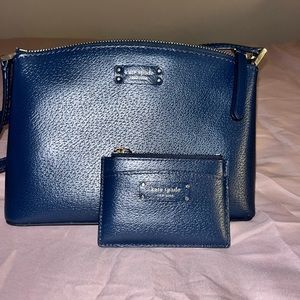 Kate Spade crossbody purse w/ matching card wallet. Like new! Used twice.